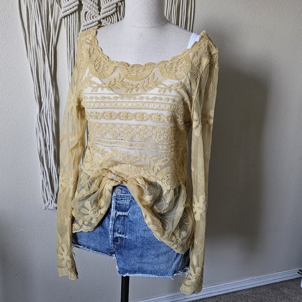 Sundance lace cover shirt S